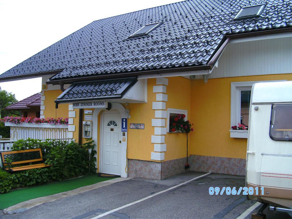 Mekina Guesthouse Марібор Екстер'єр фото